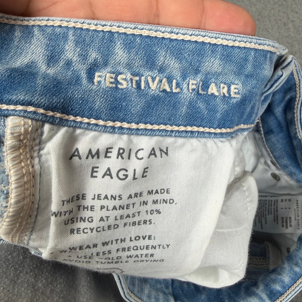 American Eagle Festival Flare Jeans Light Wash Next Level Stretch Size 6 Regular - Picture 7 of 12